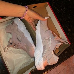 Rose color huarache